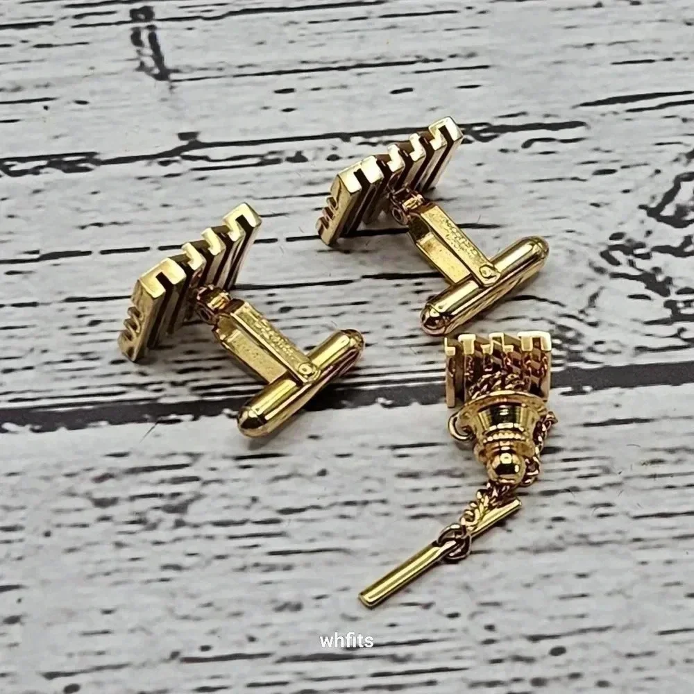 Dior christian logo